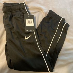 Boys size 7 nike athletic pants